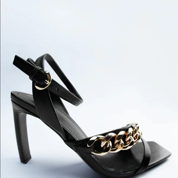 HEELED LEATHER SANDALS WITH CHAIN DETAIL - Picture 7 of 12